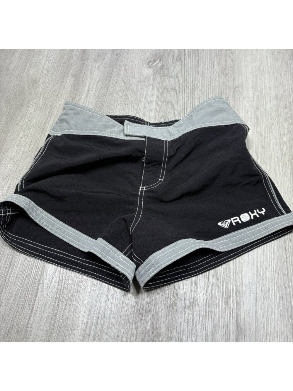 VTG ROXY Women’s Y2K Board Shorts Surf/Swim Beach ~Black/Gray Size 5